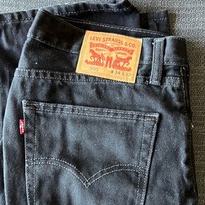 34x32 black Levi jeans